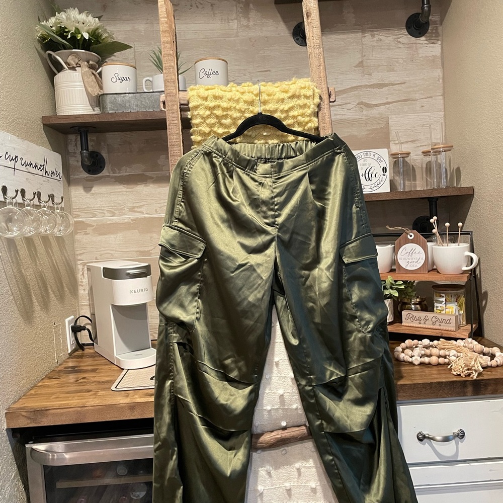 Windsor Emerald Green Cargo Pants
